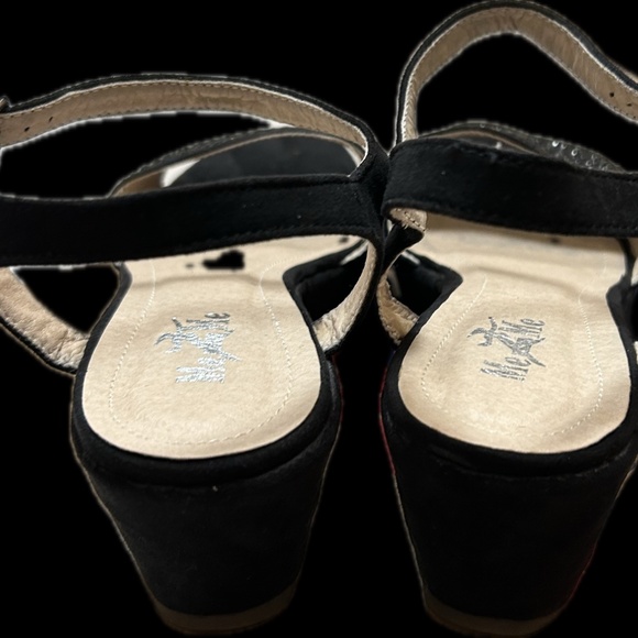 Me Me Black Wedge Sandals – EU 38 - Picture 3 of 5